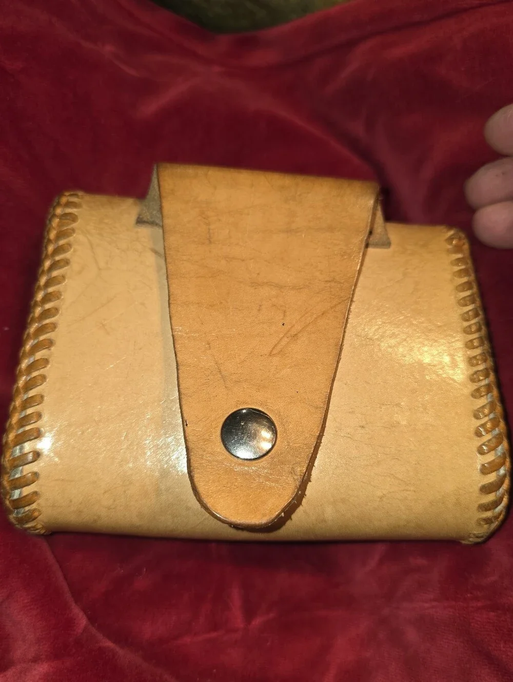 Handcrafted Tan Leather Horse-Embossed Men's Belt Buckle Wallet Pouch